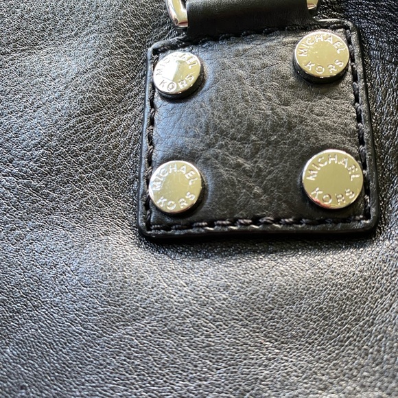 🎉🎉🎉HOST PICK 🎉🎉Authentic Michael Kors Bag | Michael Kors Bag | Black Bag | - Picture 16 of 16